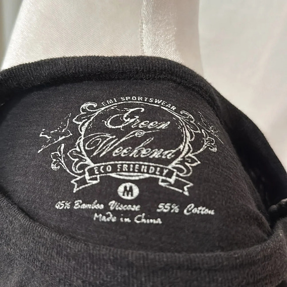 black bamboo blend Green Weekend floral graphic tshirt size medium - Picture 4 of 4